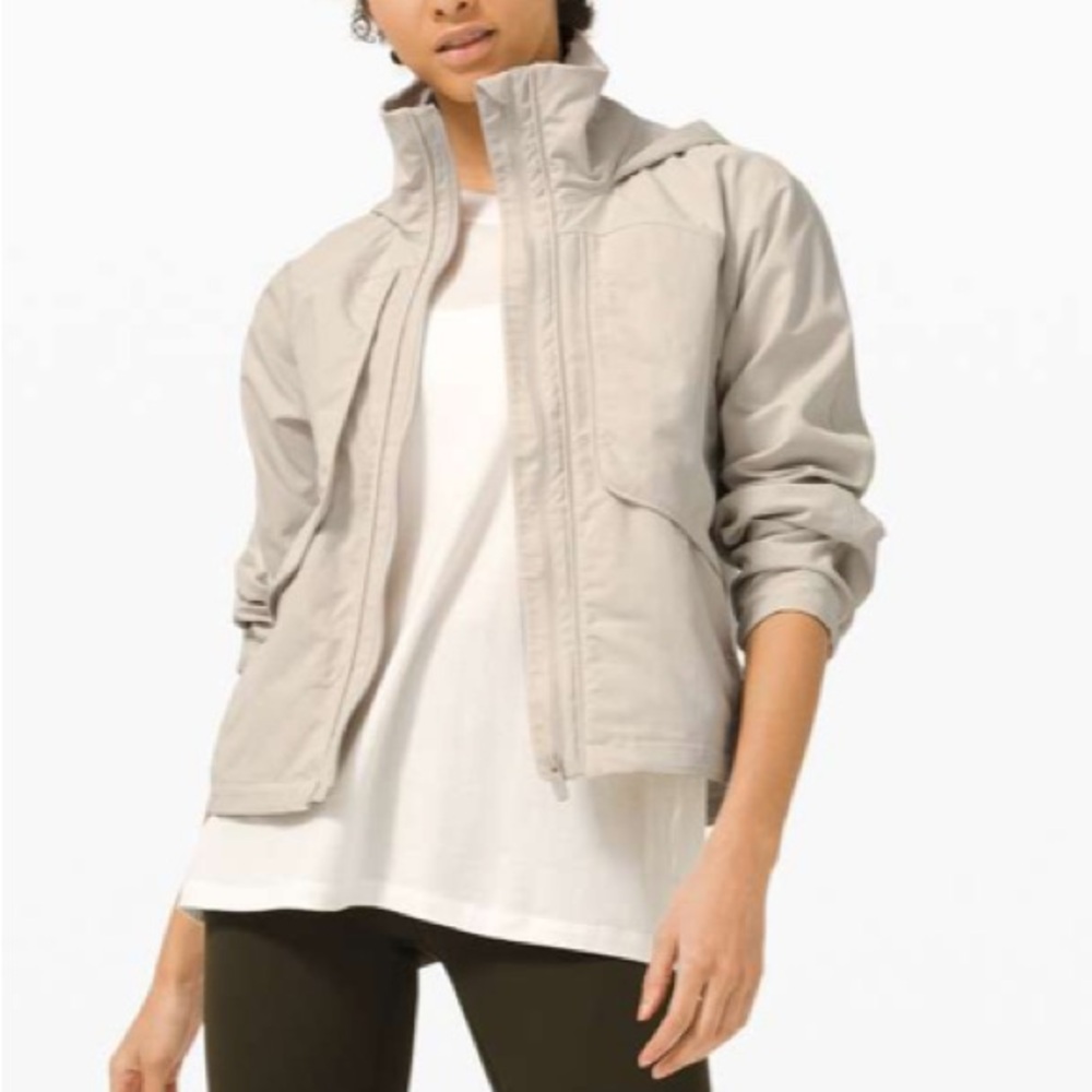 *NWT* Lululemon Always Effortless Jacket sz 8